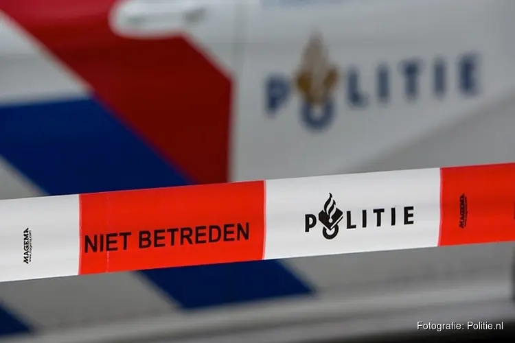 Politie doet onderzoek naar steekincident in woning in Hoogeveen