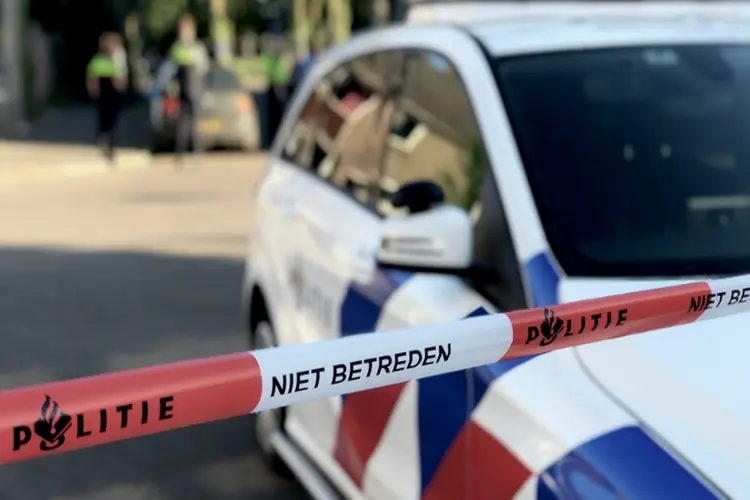 Motorrijdster komt ten val en raakt gewond in Zwartsluis